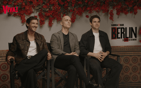 Actorii din „Berlin”, impresionați de primirea pe care au avut-o în București. Cu ce român celebru ar face Pedro Alonso echipă pentru un jaf în România: „L-aș întreba încotro mergem” / EXCLUSIV