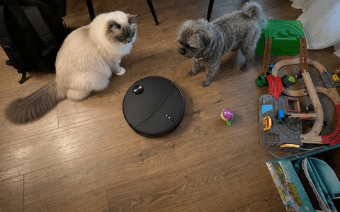 Atunci când casa începe să aibă grijă singură de ea: experiența Roborock Qrevo Edge 2