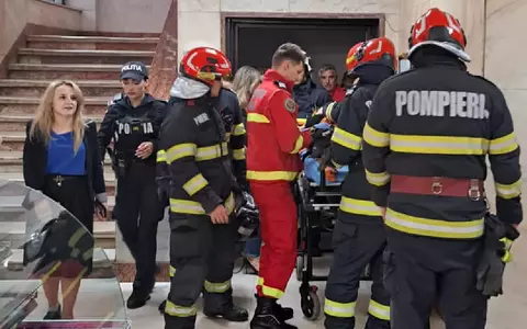 Lift prăbușit în Palatul CFR, la sediul Ministerului Transporturilor. Șase oameni se aflau în lift, iar trei au ajuns la spital / Anunțul făcut de Raed Arafat