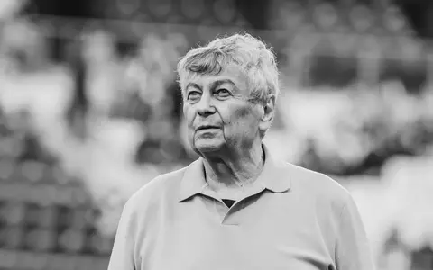 Omagiu pentru Mircea Lucescu! O aeronavă Boeing 737 MAX din dotarea TAROM primește numele "Mircea Lucescu". Răzvan Lucescu: "Emoţie şi recunoştinţă"