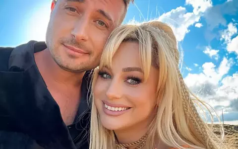 Cine este blonda superbă cu care s-a afișat Valentin Sanfira pe rețelele de socializare: "Un selfie, două zâmbete și o zi memorabilă"