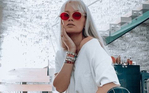 A murit Lauren Bennett, solista din spatele hitului "Party Rock Anthem". Avea 37 de ani și era mama unei fetițe de 3 ani