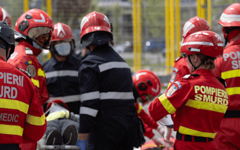Explozie în Sectorul 5 al Capitalei, vizavi de Inspectoratul General al Poliției Române. Două persoane au fost rănite: "Explozie la o butelie de gaz, aflată într-o curte"