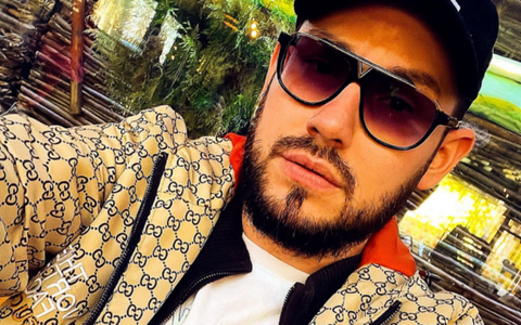 Mormântul lui Andrei Versace, lăsat în paragină. Acum doi ani, cel supranumit "regele fițelor" a fost găsit mort în casă, la doar 37 de ani