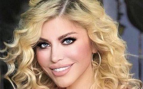 La 50 De Ani Loredana Groza Arată Senzațional In Costum De Baie Diva A Pozat Sexy La Malul Mării și A Atras Toate Privirile