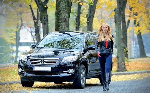 INTERVIU Roxana Iliescu:" Mi-am mutat casa in masina"