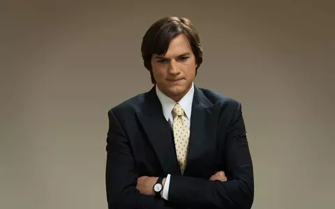 Ashton Kutcher în rolul lui Steve Jobs, din 23 august pe marile ecrane