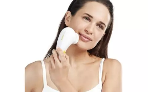 Aparatele de curăţare facială – argumente pro şi contra