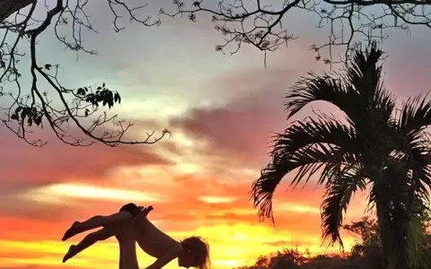 Gisele Bundchen – Vacanţă în familie în Costa Rica