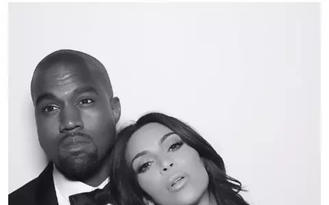 Kim Kardashian şi Kanye West au sărbătorit 1 an de căsătorie