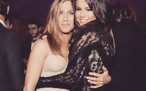 O prietenie atipică – Selena Gomez şi Jennifer Aniston