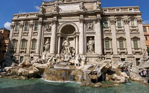 Iconic hot spot: La Fontana di Trevi