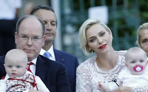 Albert şi Charlene de Monaco – Cu gemenii lor adorabili la picnicul tradiţional