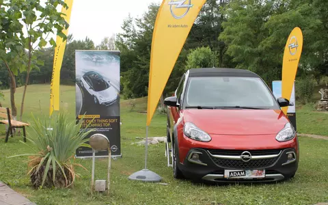 (P) Stil, eleganță și... precizie! Opel pune la bătaie un premiu cochet și agil pentru iubitorii de golf