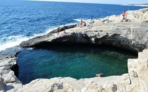 (P) Giola, piscina sirenelor de pe insula Thassos