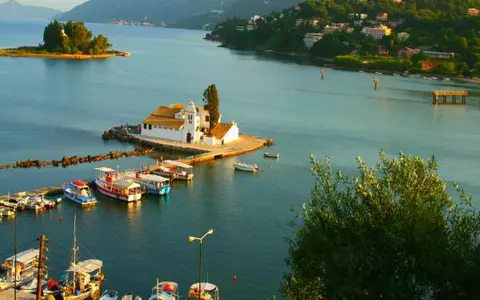 (P) Escapadă romantică pe insula Împărătesei Sissi
