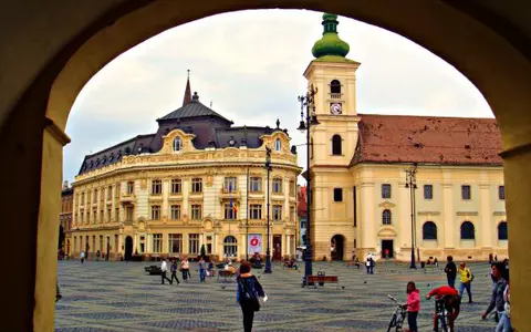 (P) Artă şi cultură într-o vizită inspiraţională la Sibiu