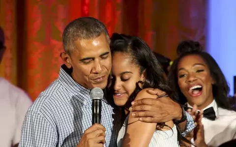Barack Obama a cântat la aniversarea de 18 ani a fiicei lui