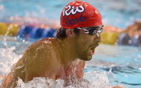 Olimpicul Michael Phelps, campion şi pe Internet