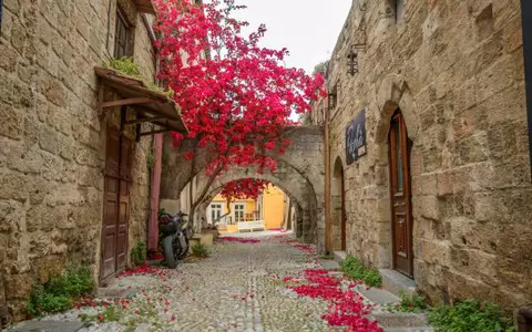 (P) Rhodos Town - muzeul în aer liber al Greciei