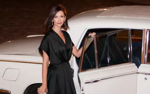 Vedetele s-au întrecut în eleganţă la Muzeul Național de Artă al României
