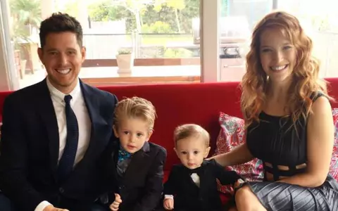Michael Buble – Încurajat de multe celebrităţi după ce fiul lui de 3 ani a fost diagnosticat cu cancer