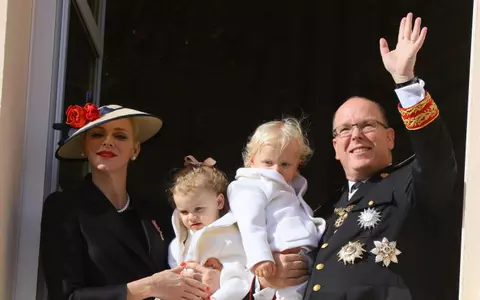 Sărbătoare la Monaco: Albert şi Charlene, fericiţi alături de gemenii lor de Ziua Naţională