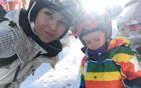 Vedetele se bucură de zăpadă