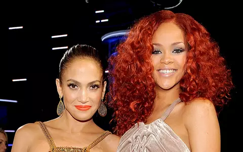 Cat fight între J Lo și Rhianna! Află care e motivul discordiei între cele două dive!