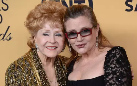 A apărut primul trailer al documentarului „Bright Lights” despre viaţa lui Carrie Fisher şi a mamei sale, Debbie Reynolds