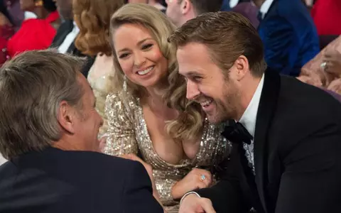 Cine i-a însoţit pe covorul roşu pe nominalizaţii la Oscar, Ryan Gosling şi Dev Patel