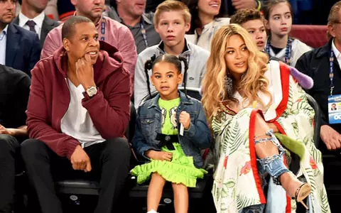 Beyonce a plătit o mică avere pe ținuta purtată de Blue Ivy la NBA