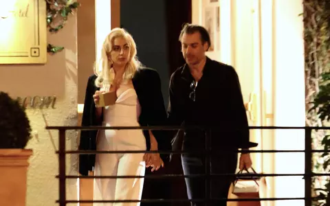 Lady Gaga - Surprinsă cu noul iubit