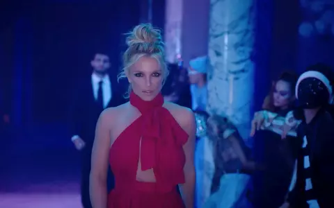 Britney Spears sărbătorește alături de noul iubit