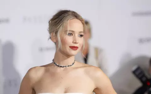Jennifer Lawrence e în stare de şoc. Un prieten cu care poza în urmă cu 10 ani pe covorul roşu s-a sinucis!