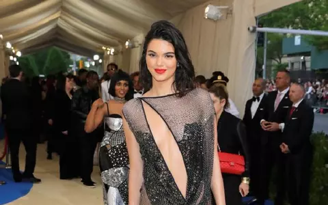 Cele mai scandaloase outfituri de la MET Gala 2017