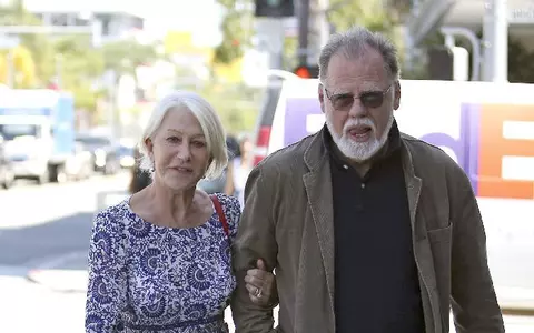 Fotografia zilei: Helen Mirren, surprinsă în flagrant “amoros” în Beverly Hills!