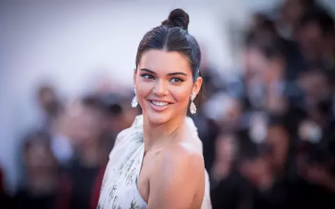 Kendall Jenner, cea mai frumoasă apariție de pe covorul roșu în cea de patra zi a Festivalului de Film de la Cannes