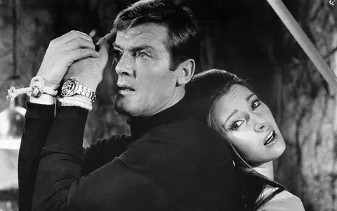 Roger Moore - James Bond și femeile frumoase din viața lui