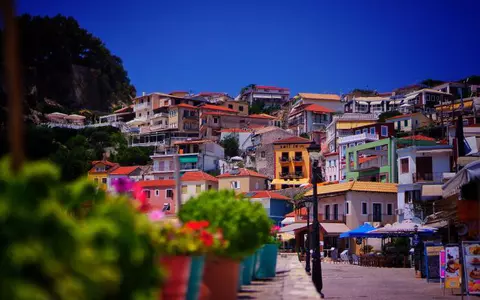 (P) Parga, cel mai frumos orășel venețian din Marea Ionică