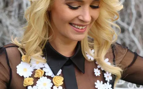 Ce ascunde Diana Dumitrescu în poşetă