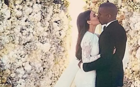 Kim Kardashian spune că își mai dorește un copil cu Kanye. Fanii se tem de divorț...
