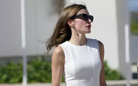 Regina Letizia a Spaniei – Cât de elegantă a fost în timpul primei vizite în Regatul Unit! Până acum nu a mai fost văzută purtând aşa ceva!