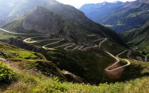 (P) Aventuri și atracții pe cele mai înalte șosele ale României
