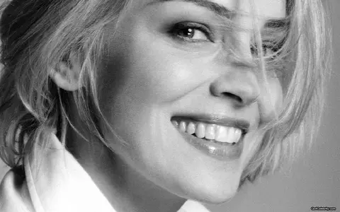 Sharon Stone a postat pe Twitter, în premieră, audiția ei pentru “Basic Instinct”. Actrița este tulburător de sexy!