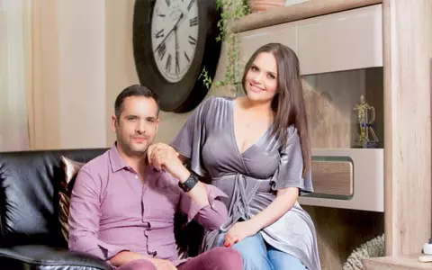 Mădălin Ionescu şi Cristina Şişcanu – Familia care a cucerit online-ul cu o singură poză