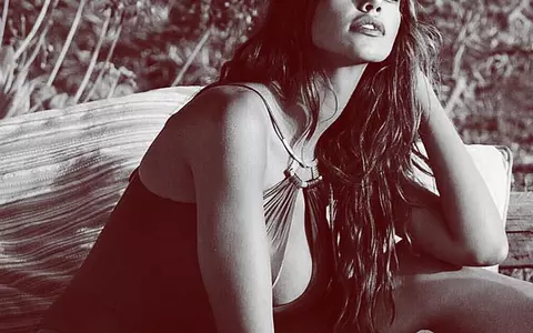 Mădălina Ghenea – Cu mama şi fetiţa de câteva luni în Italia