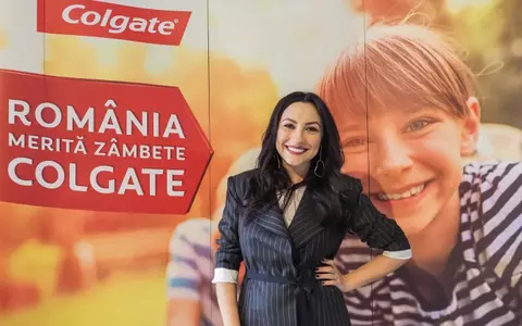 Andra: „Un zâmbet are puterea de a crea schimbări în viețile noastre, dar și în viețile celor apropiați nouă"