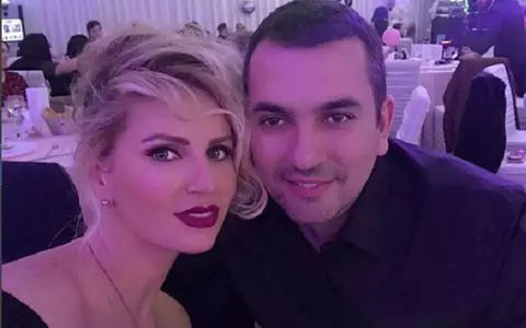 Andreea Bănică şi Lucian Mitrea au fost prinşi în timp ce întreţineau relaţii intime în maşină - Cum au reacţionat cei doi
