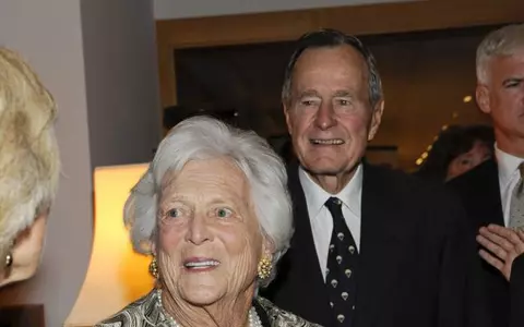 George Bush a fost acuzat că a pipăit 6 femei. Cum a reacţionat fostul preşedinte
